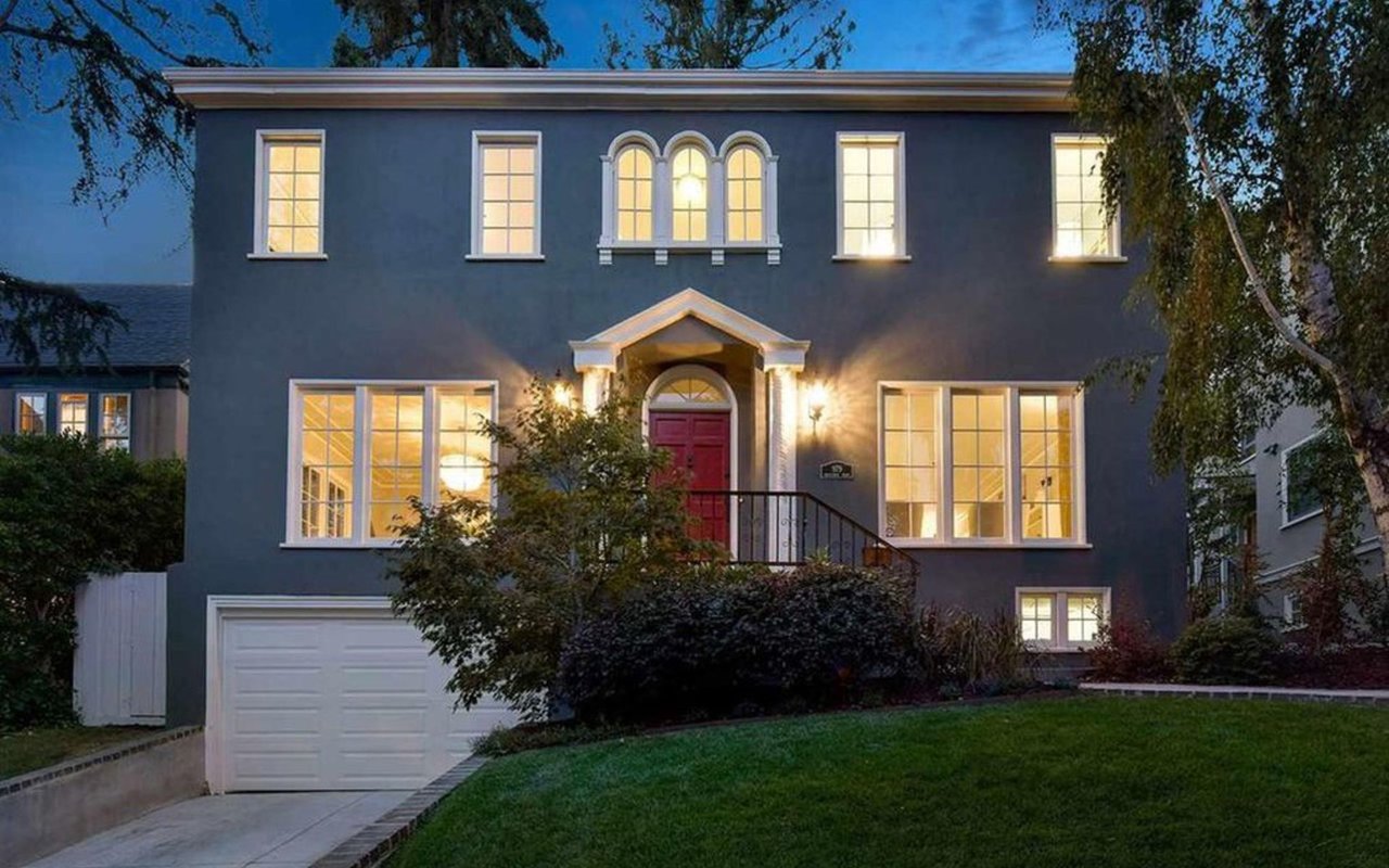 979 Grosvenor Pl