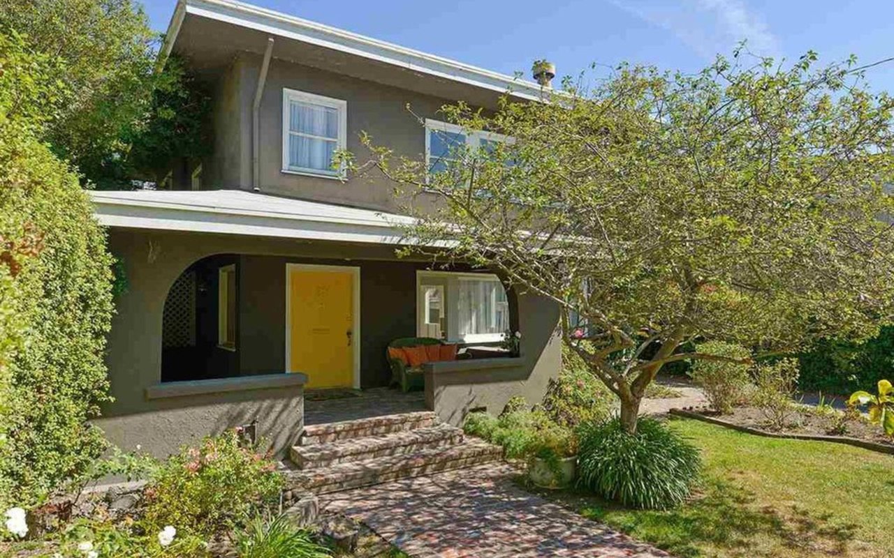 58 York Dr