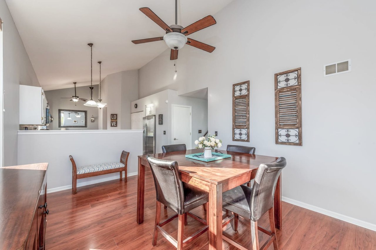 5390 Lansbury Circle