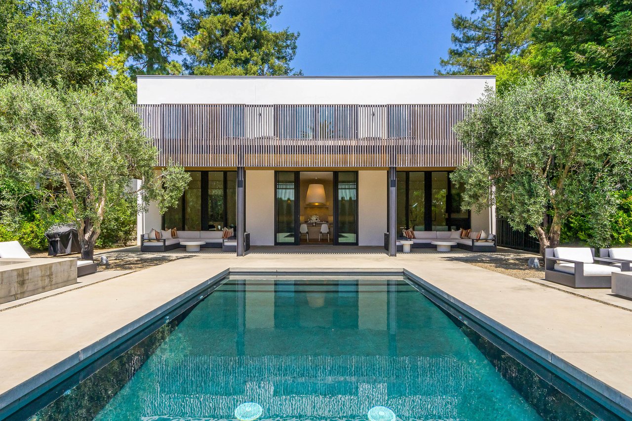 Modernist Oasis in St. Helena - SOLD