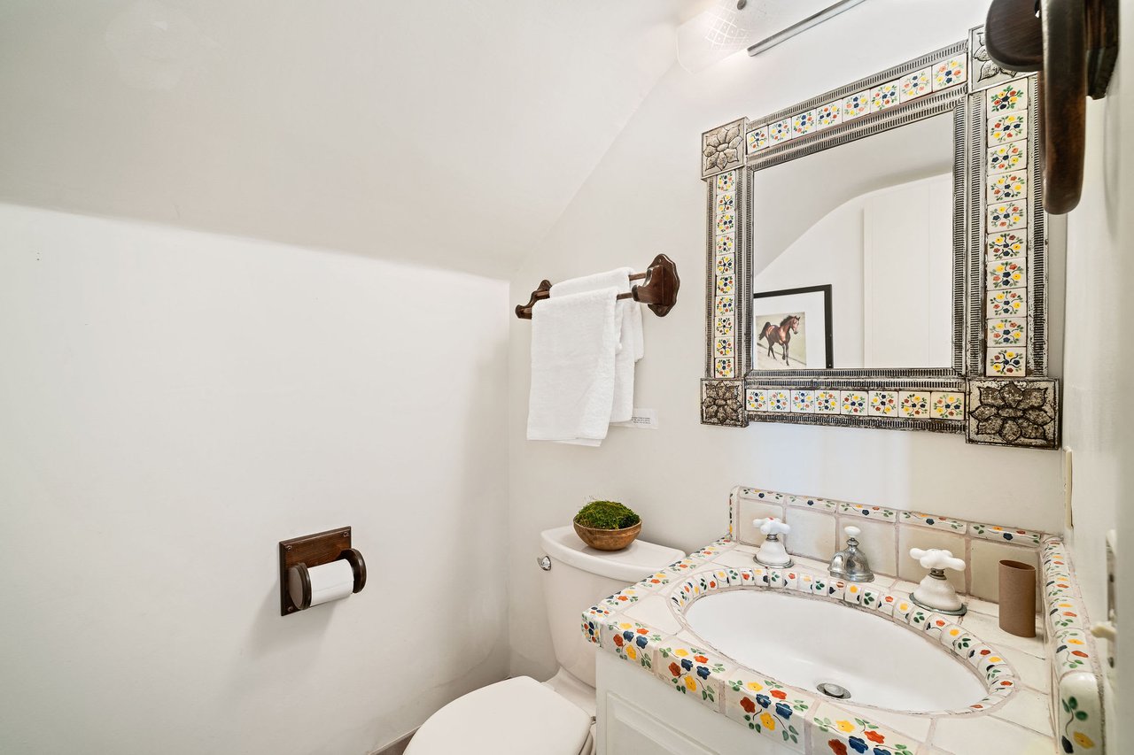6353 Malibu Park Ln