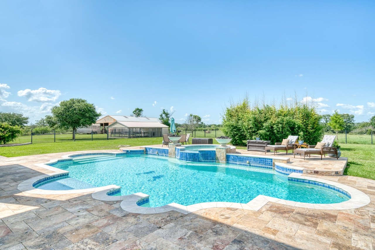 5538 FM 529 Bellville, Tx 77418