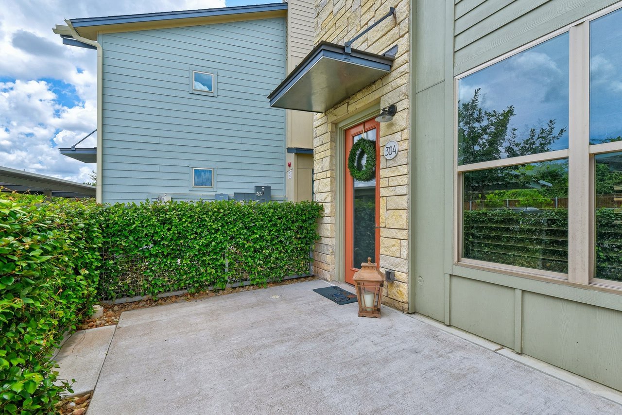7805 Cooper Ln,# 304