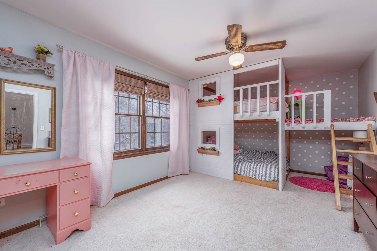 4029 Tamarack Trl S