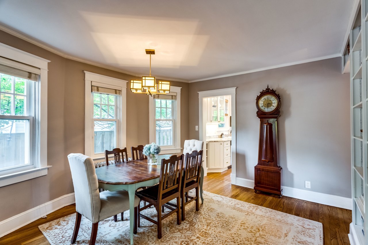 23 E Walnut Street