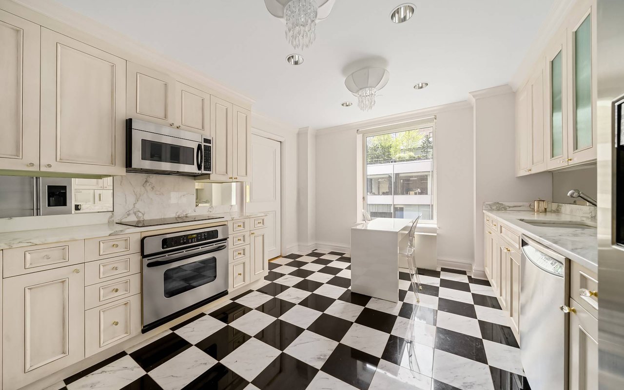502 Park Avenue, #12D