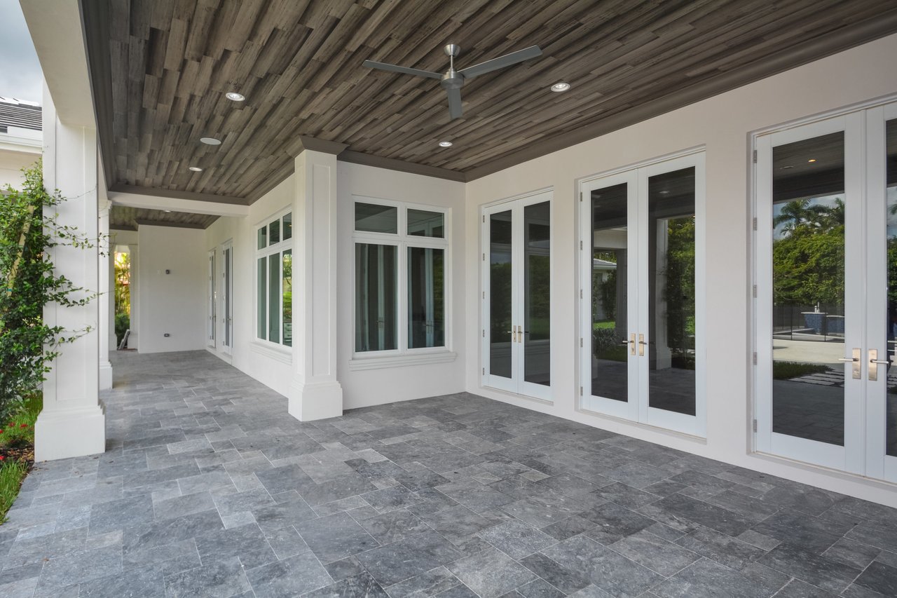 8422 Lookout Cir