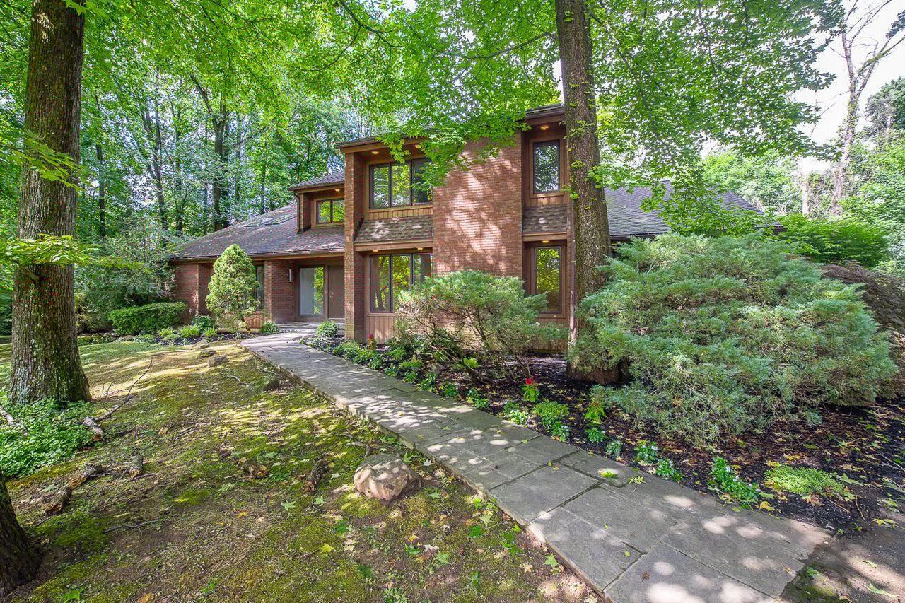 Bryn Mawr Custom Contemporary