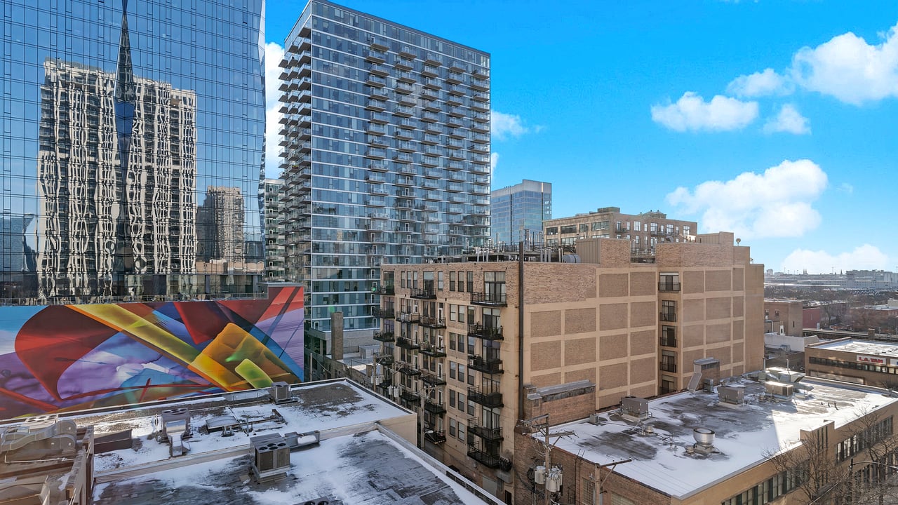 South Loop One Bed: 1250 S Michigan, #808