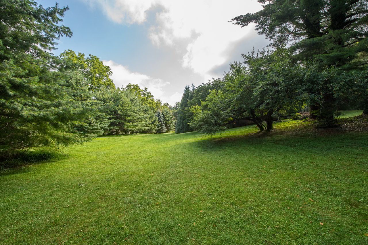 1115 Rose Glen Rd