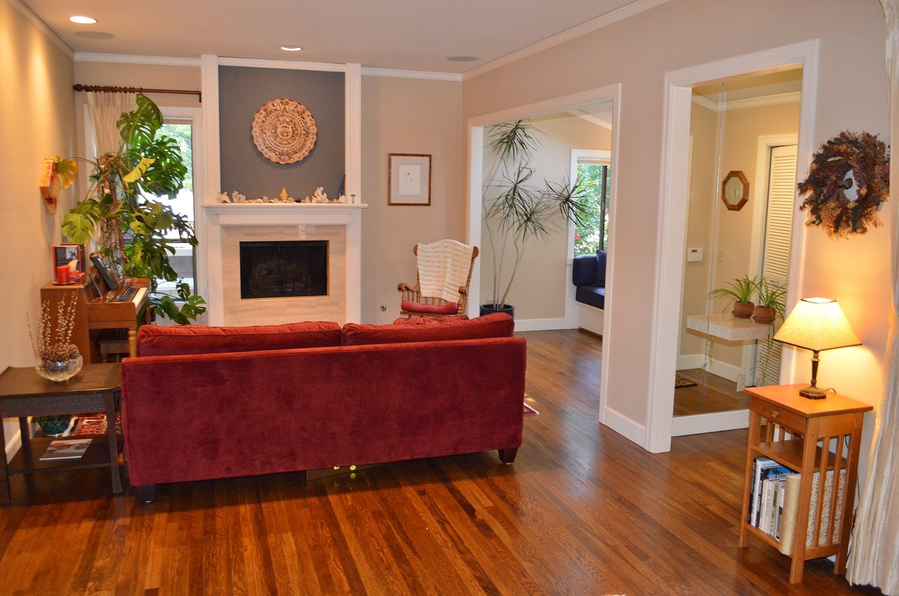 52 Piedmont Road, Larkspur