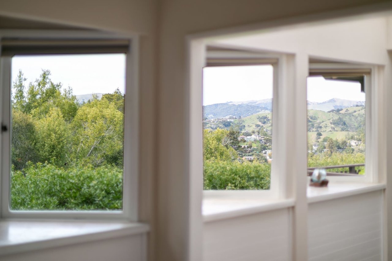 40 Crest Avenue, San Anselmo