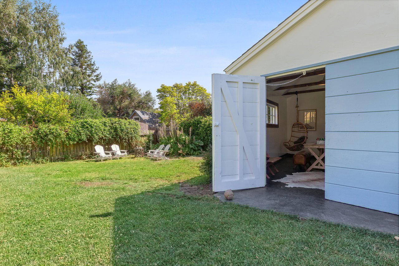  148 Elm Ave