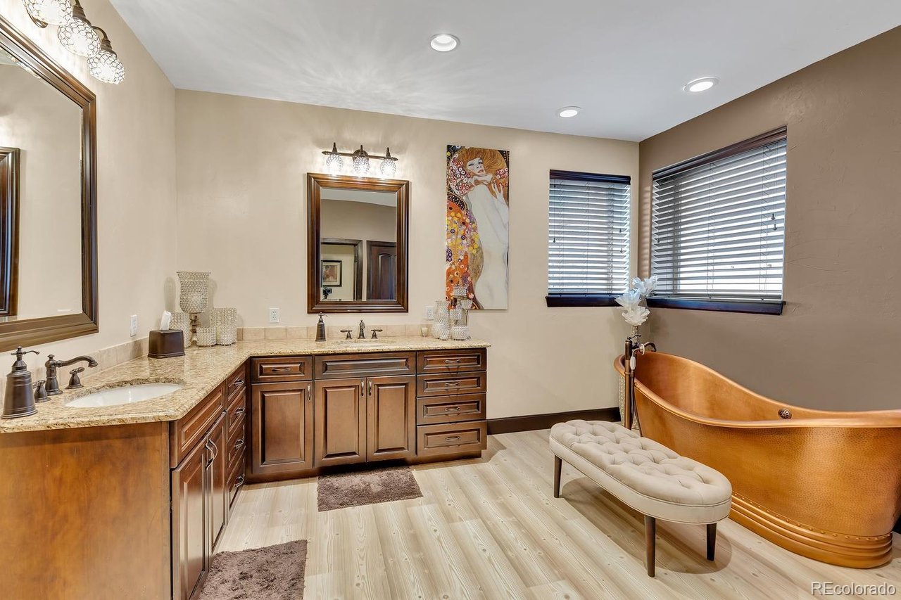 6658 Old Ranch Trl