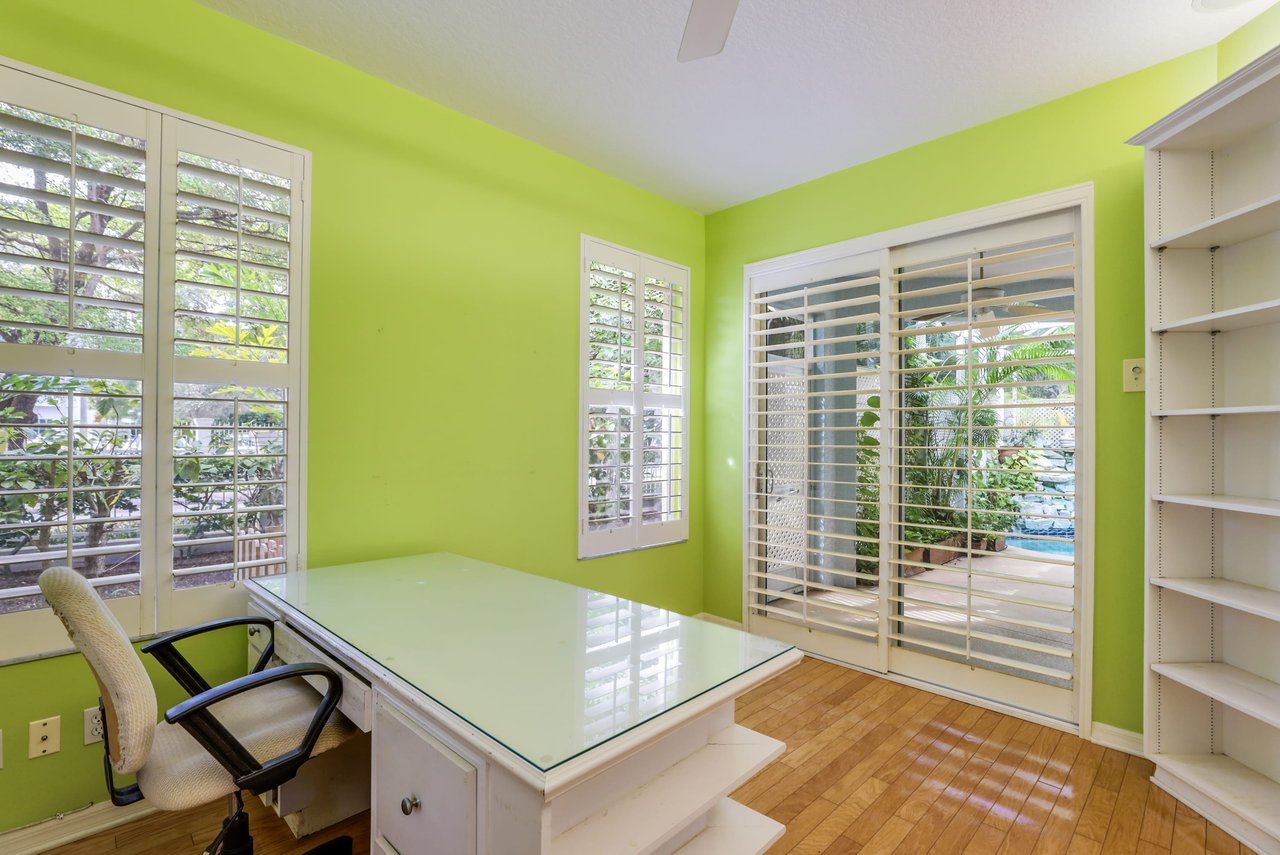 1379 Tearose Place