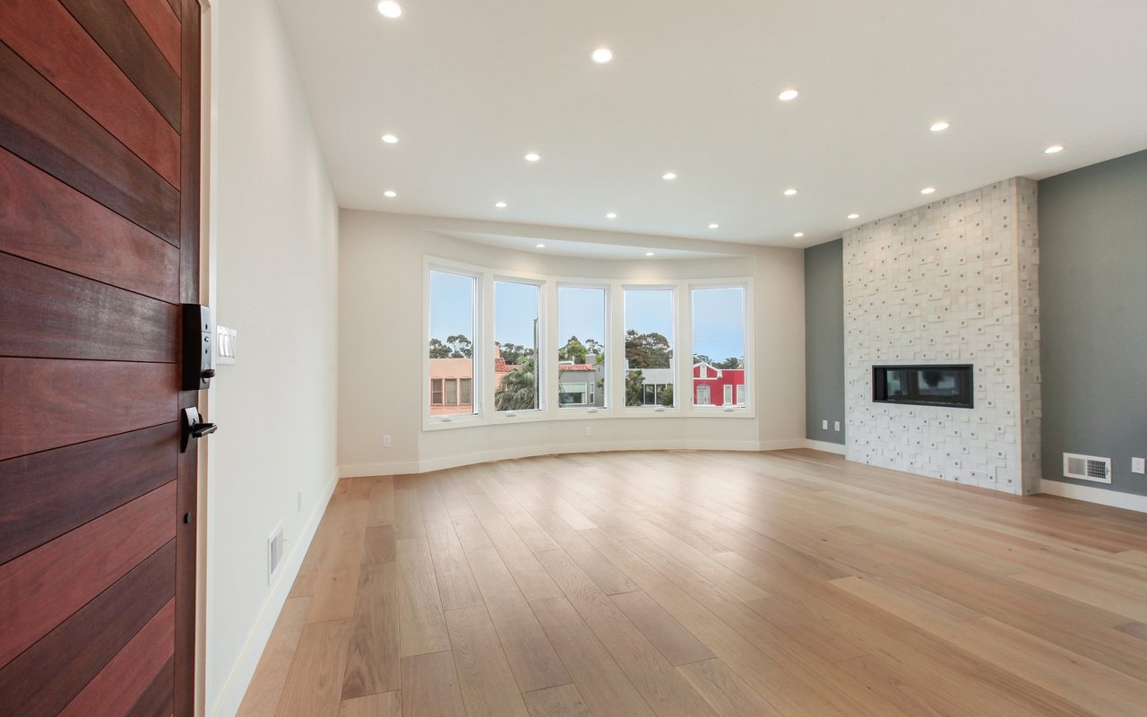 218 Justin Dr