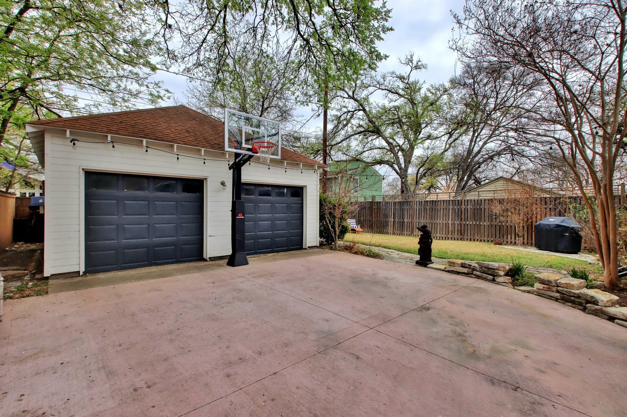  3214 Lafayette Ave