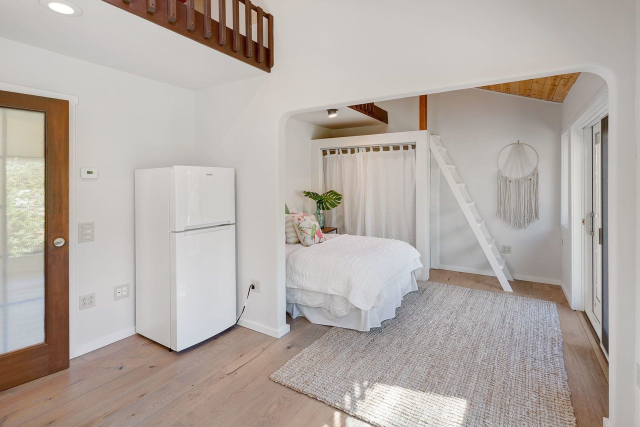 60 Oak Grove Avenue, Woodacre