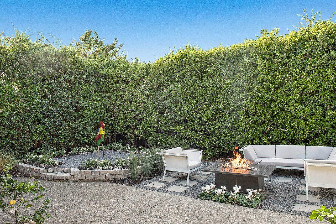 Sophisticated Calistoga Home - SOLD