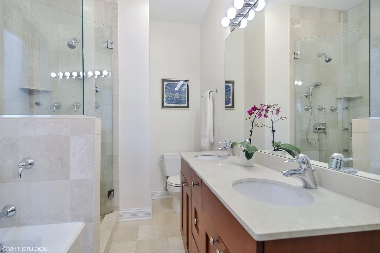 931 N Wolcott Ave Unit 2