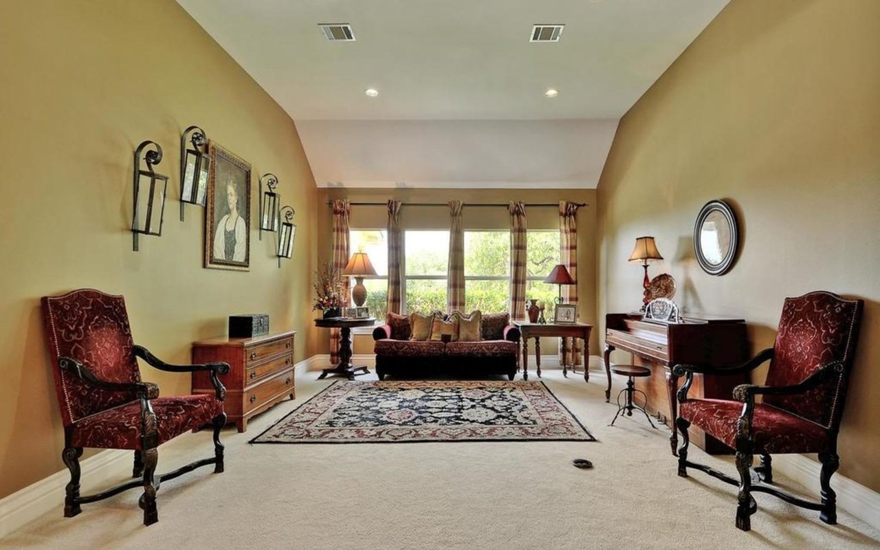 305 Springwood Rd
