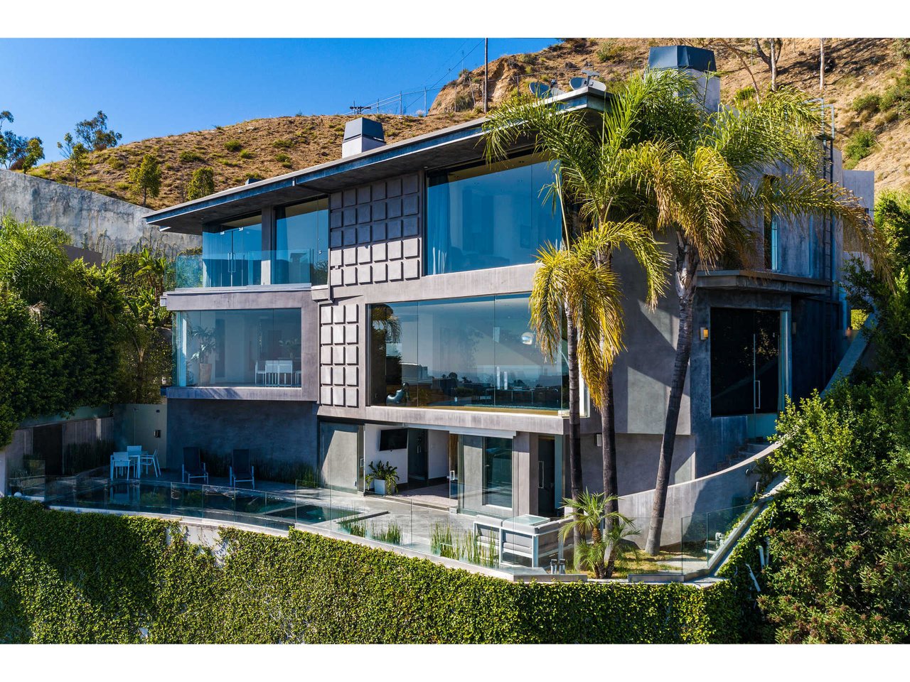 1724 Viewmont Dr