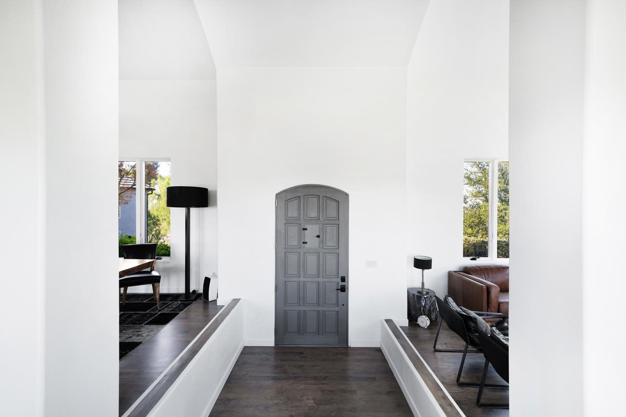 Grandeur House