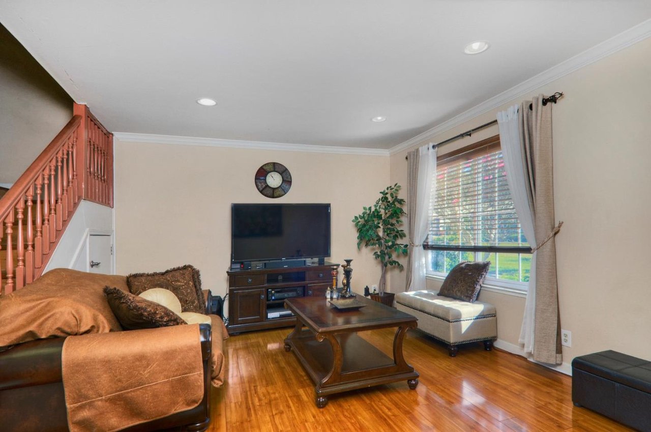 2222 Meadowgate Way