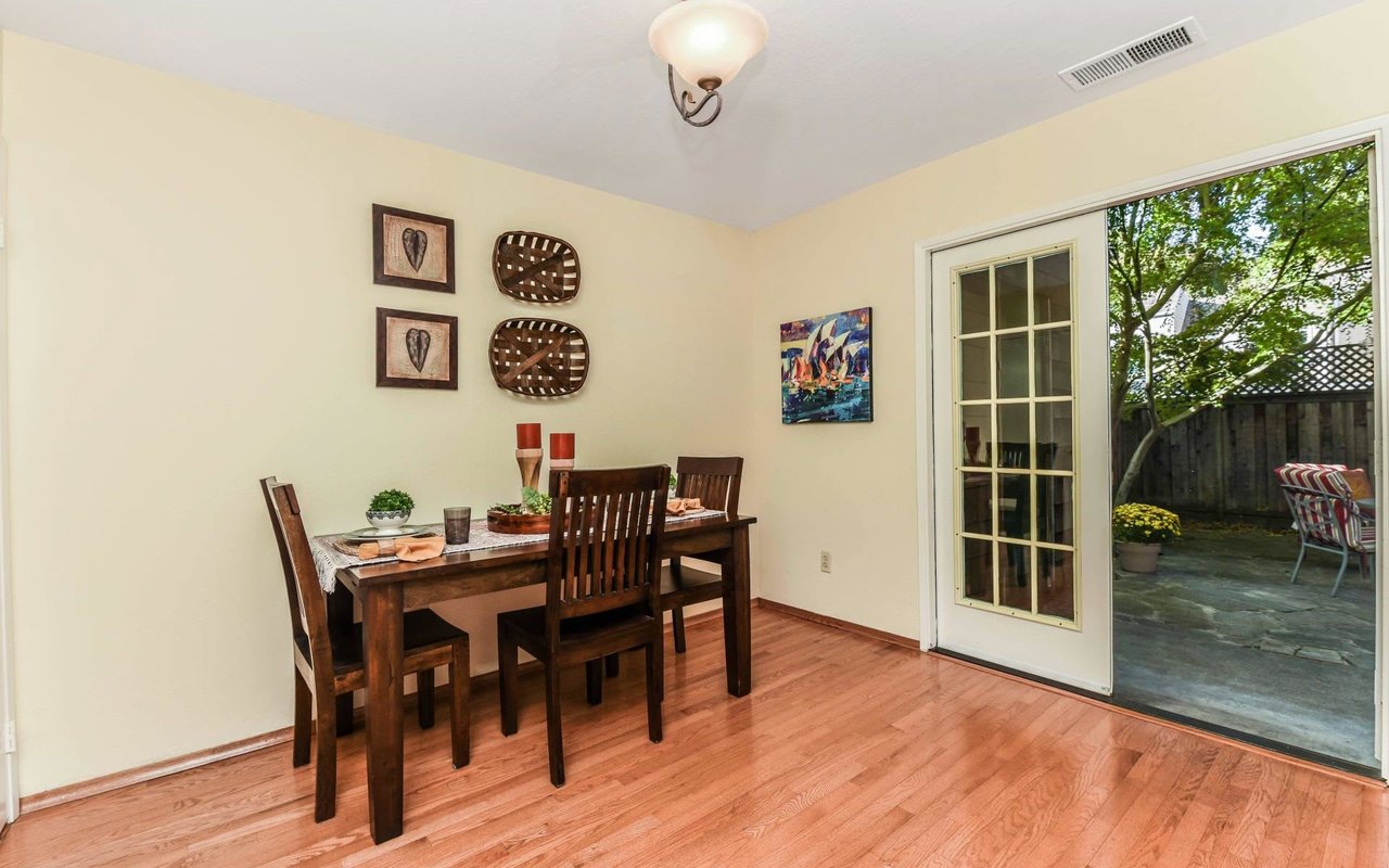 Super Cute Townhome - Walnut Creek!