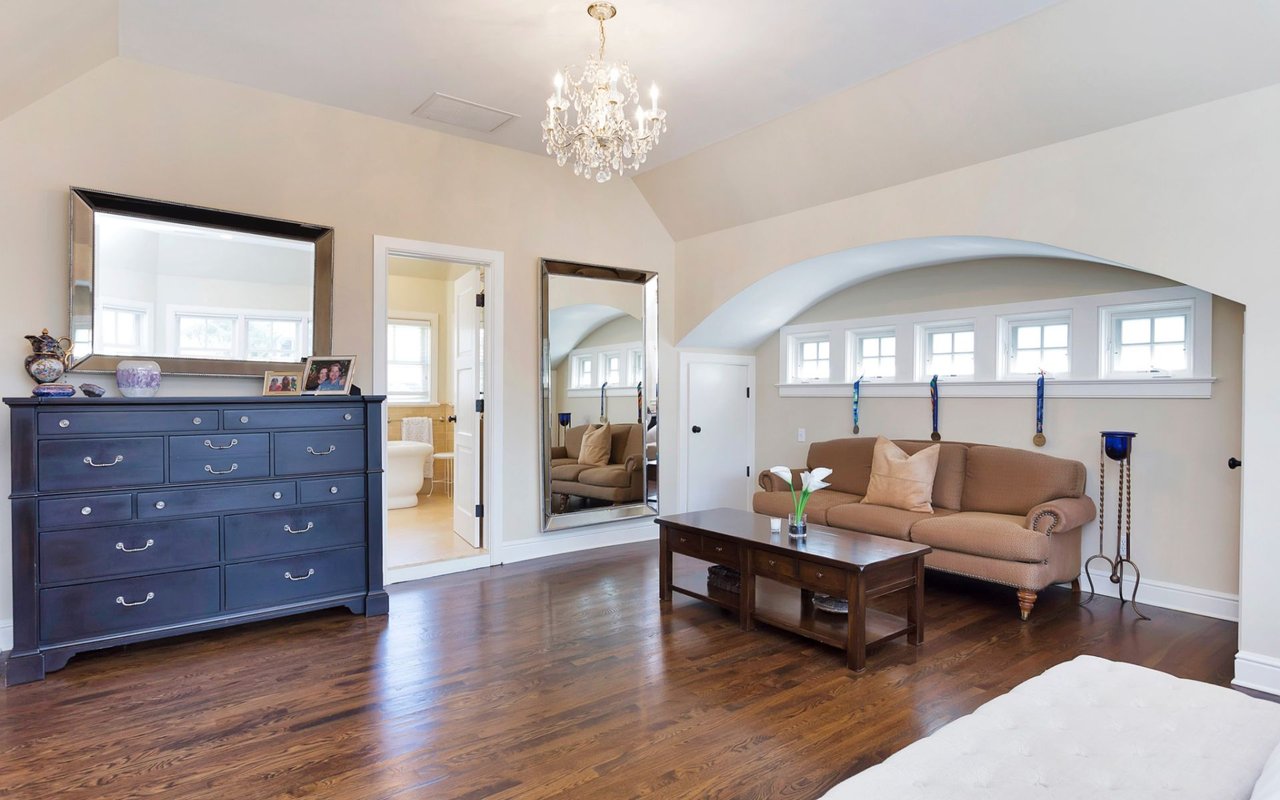 7 Lighthouse Ln