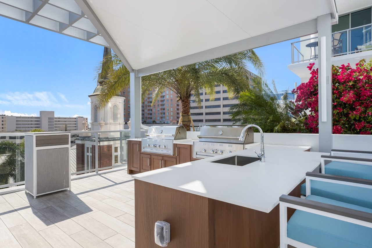 111 S Pineapple Ave #1008