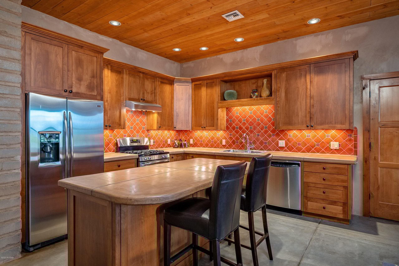 CLASSIC SKY RANCH HOME