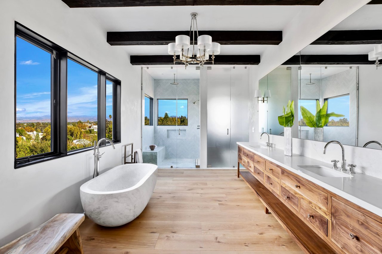 14547 Valley Vista Blvd.