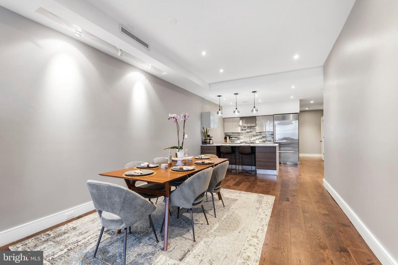 233 Chestnut St, #2