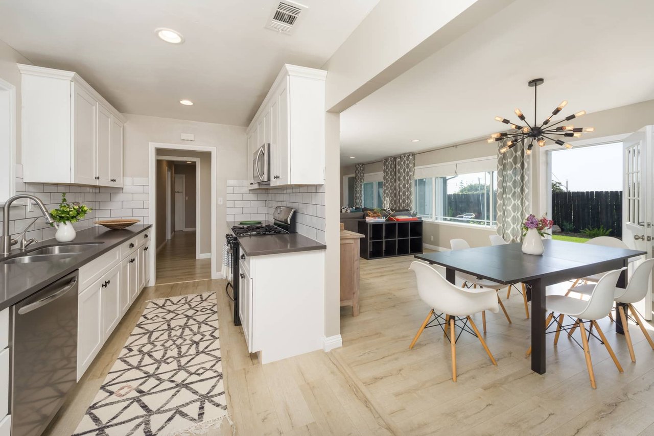 Fantastic 4 Bedroom in super hot Hawthorne