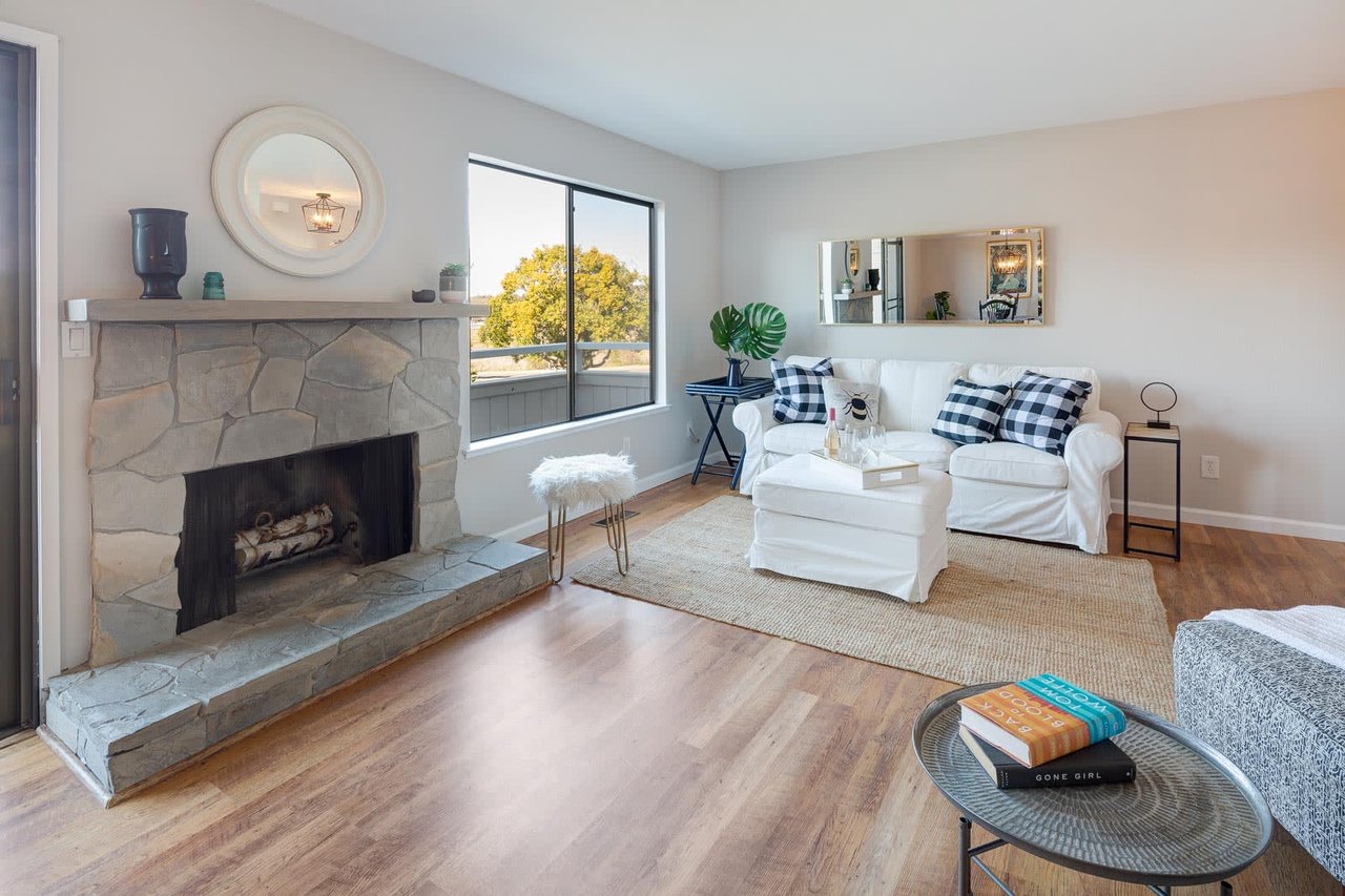 21 Lakeview Court, Novato