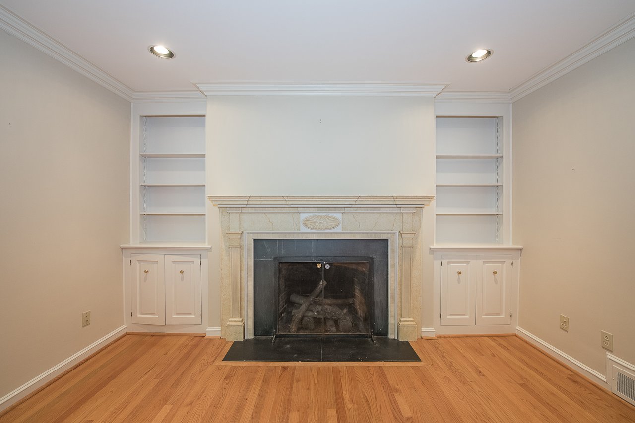 1115 Rose Glen Rd