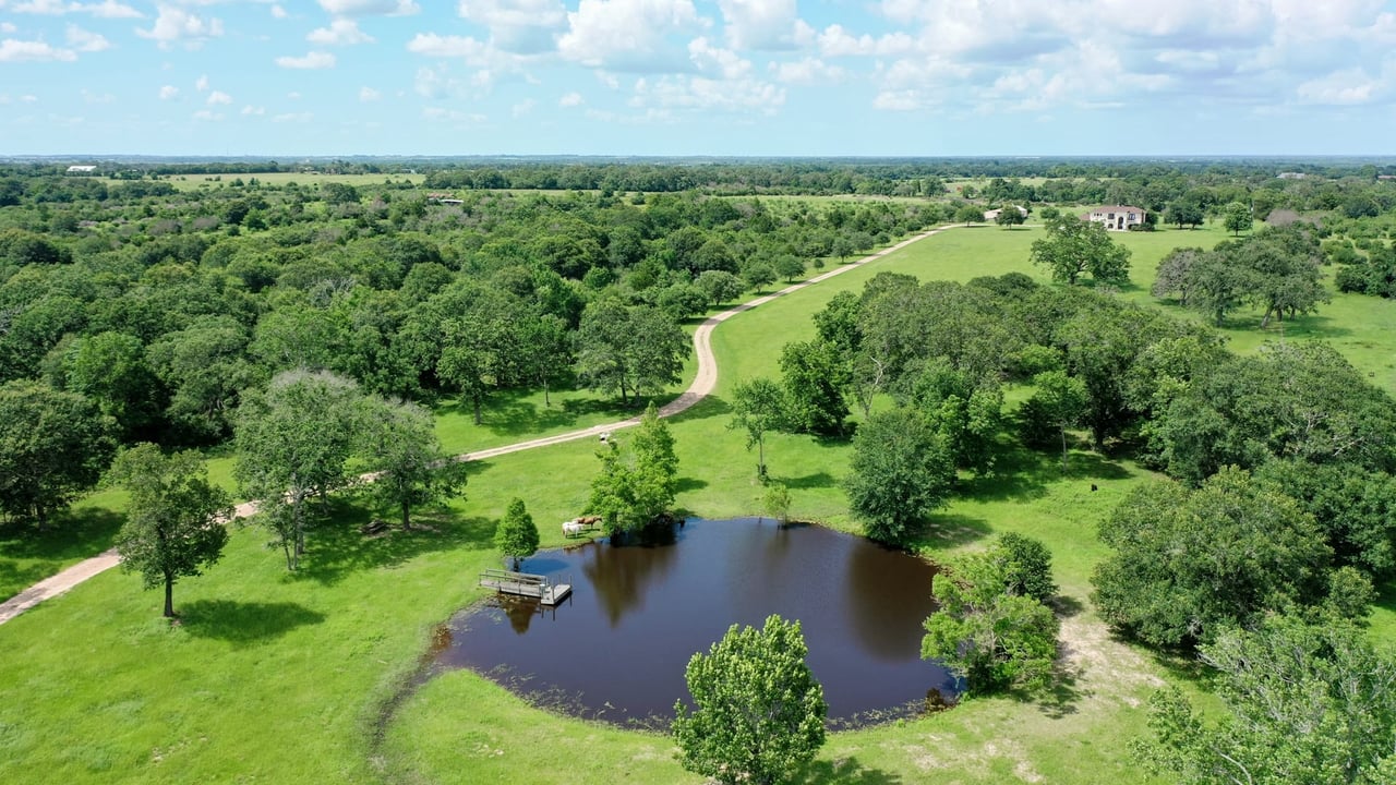 5538 FM 529 Bellville, Tx 77418