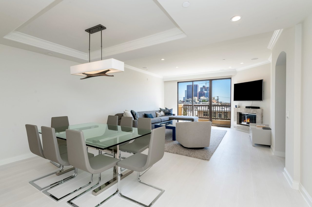 11847 Gorham Ave, #208