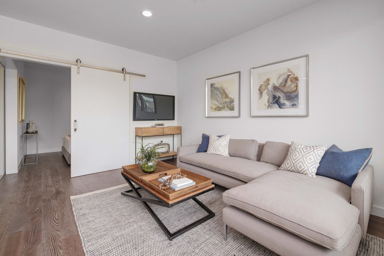 900 S 1st St #405, Austin, Texas 78704