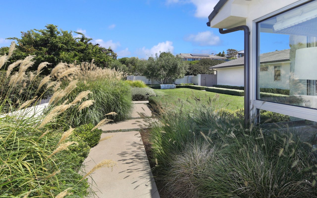 1633 Castle Cove Circle