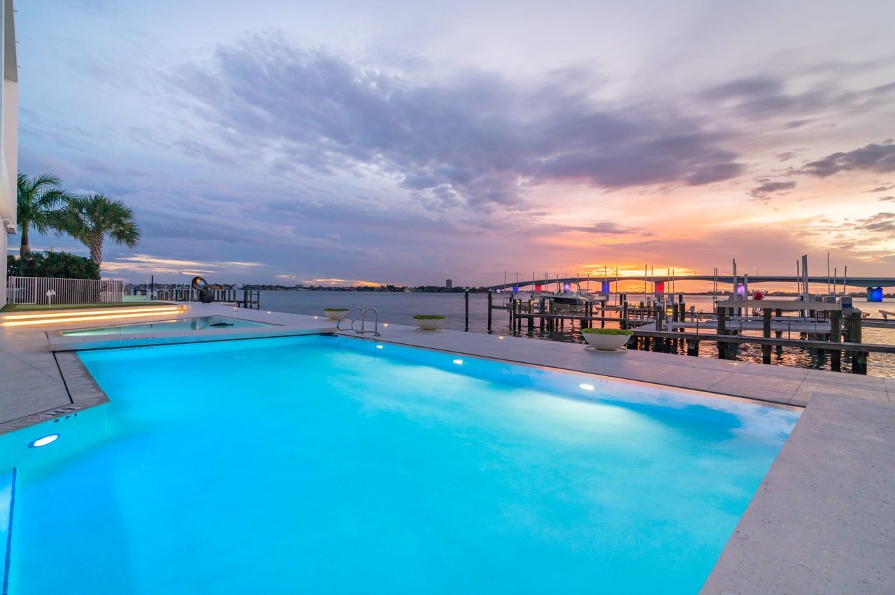 280 Golden Gate Point PH 2