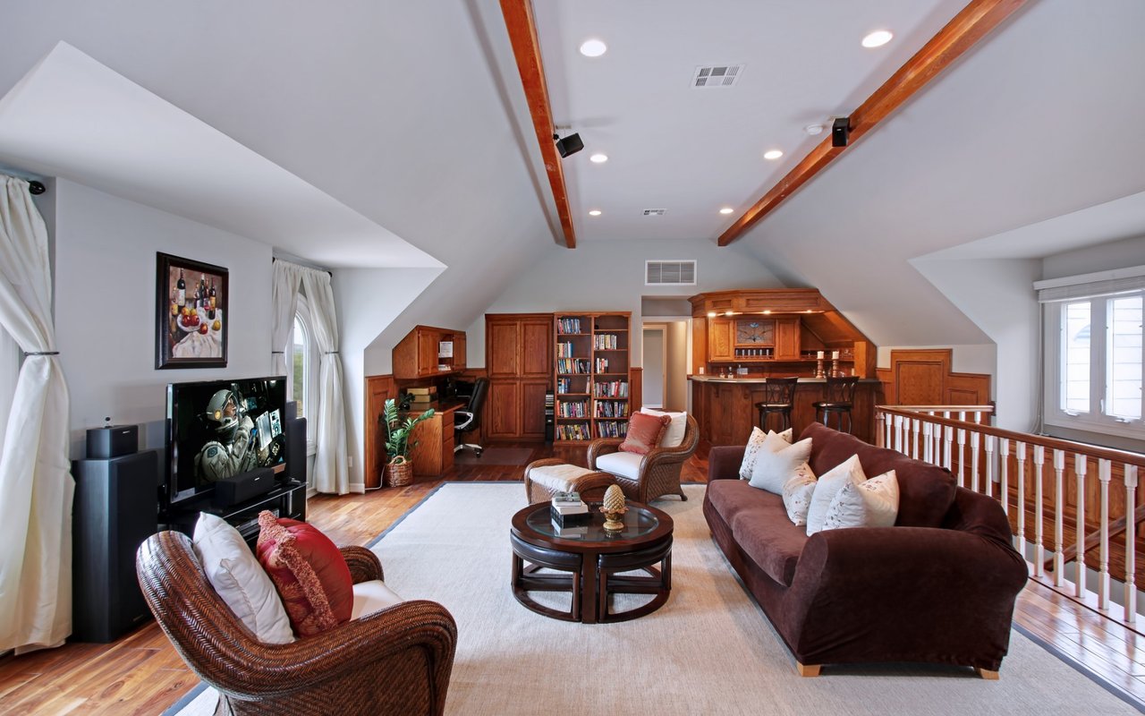30501 Golden Ridge Ln