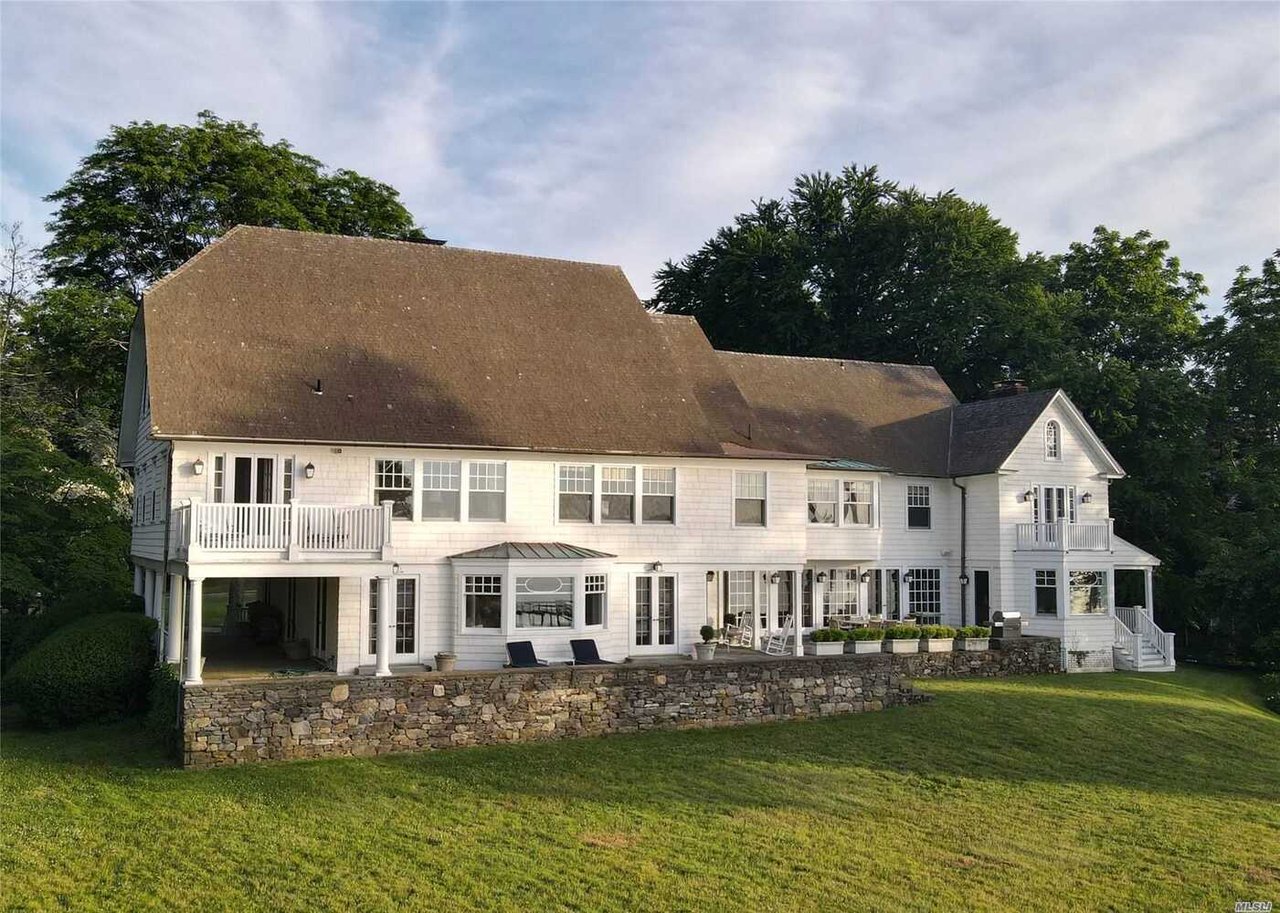 83 Cove Neck Rd