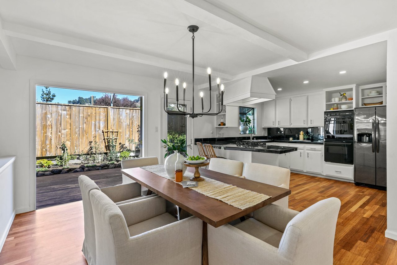Move in Ready in One of Tiburon's Most Convenient Locations