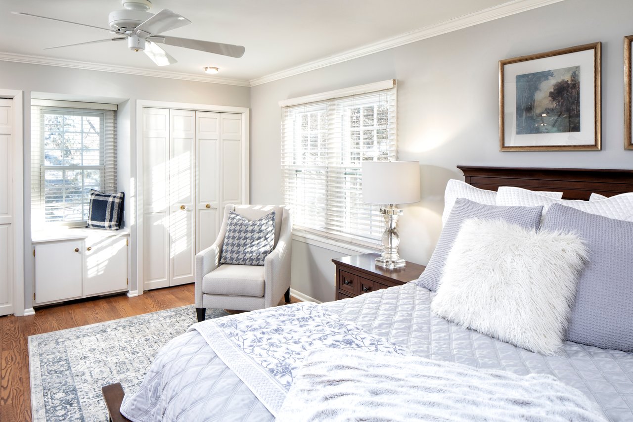 19100 Azure Road | Deephaven