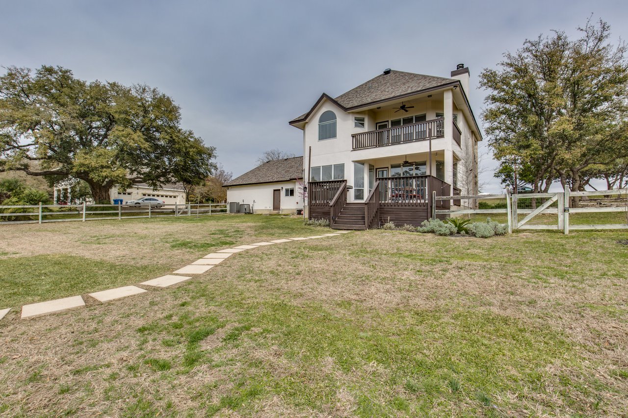 7631 Rocking Horse Ln