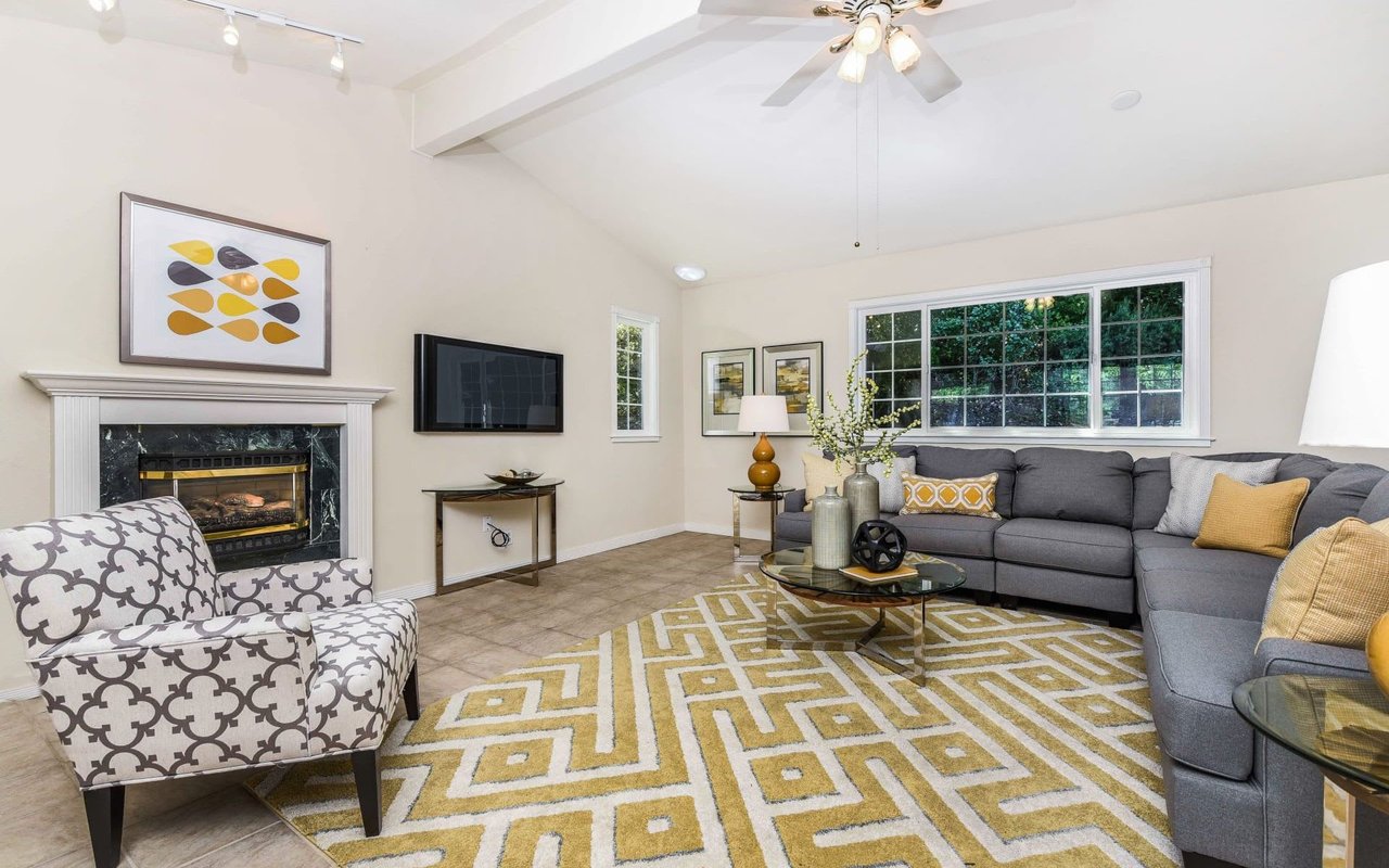 Nestled in the heart of Reliez Valley!