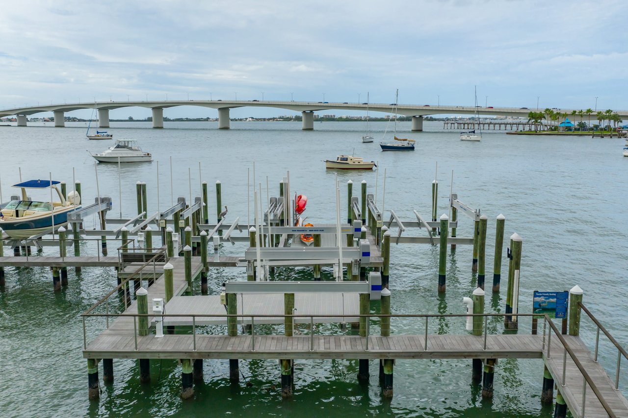 280 Golden Gate Point PH 2