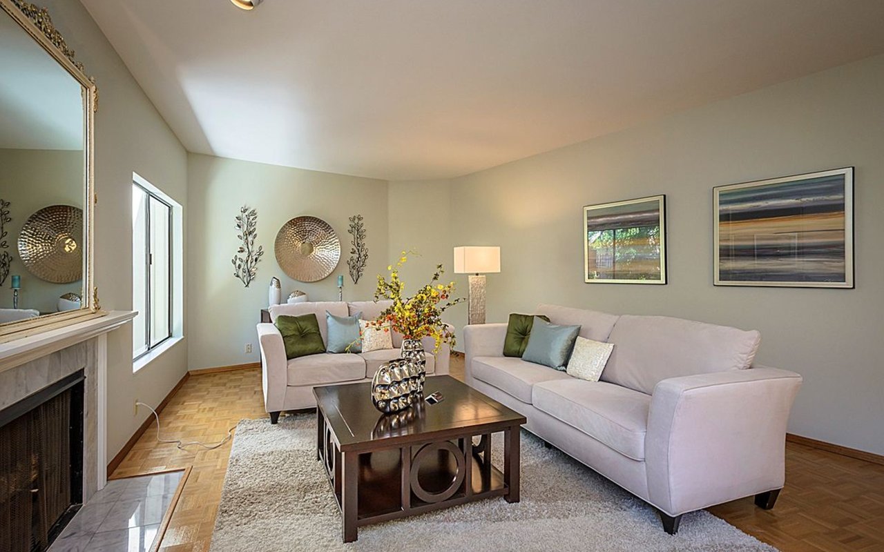 425 N El Camino Real, #202